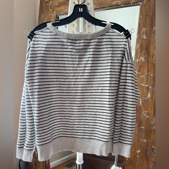 Calvin Klein Sweater! - Picture 2 of 5